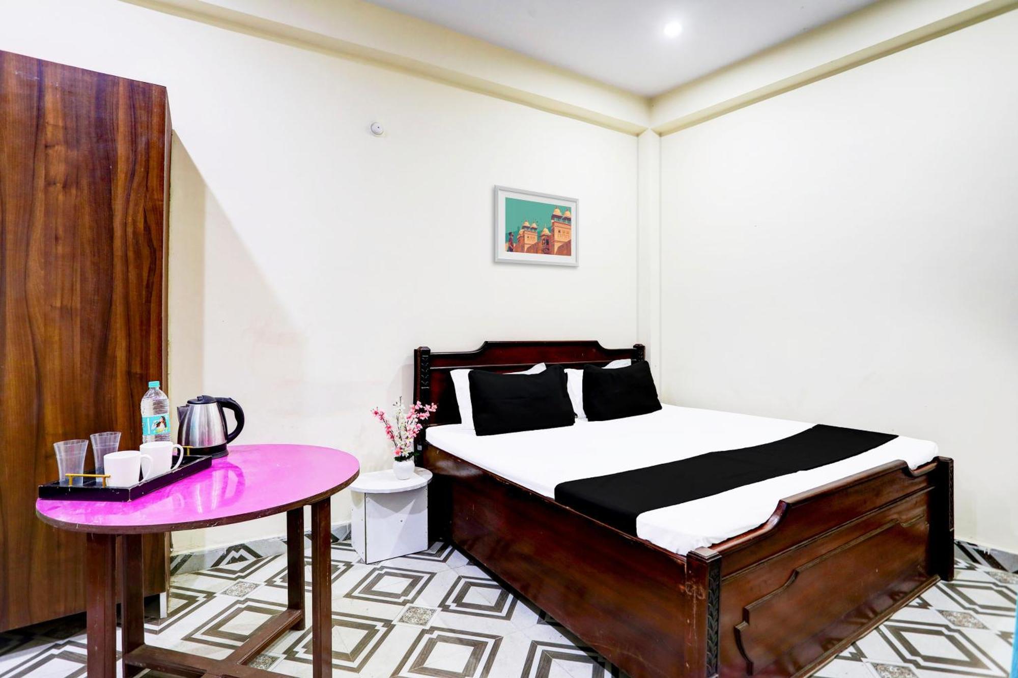Hotel O Suryawanshi 3*